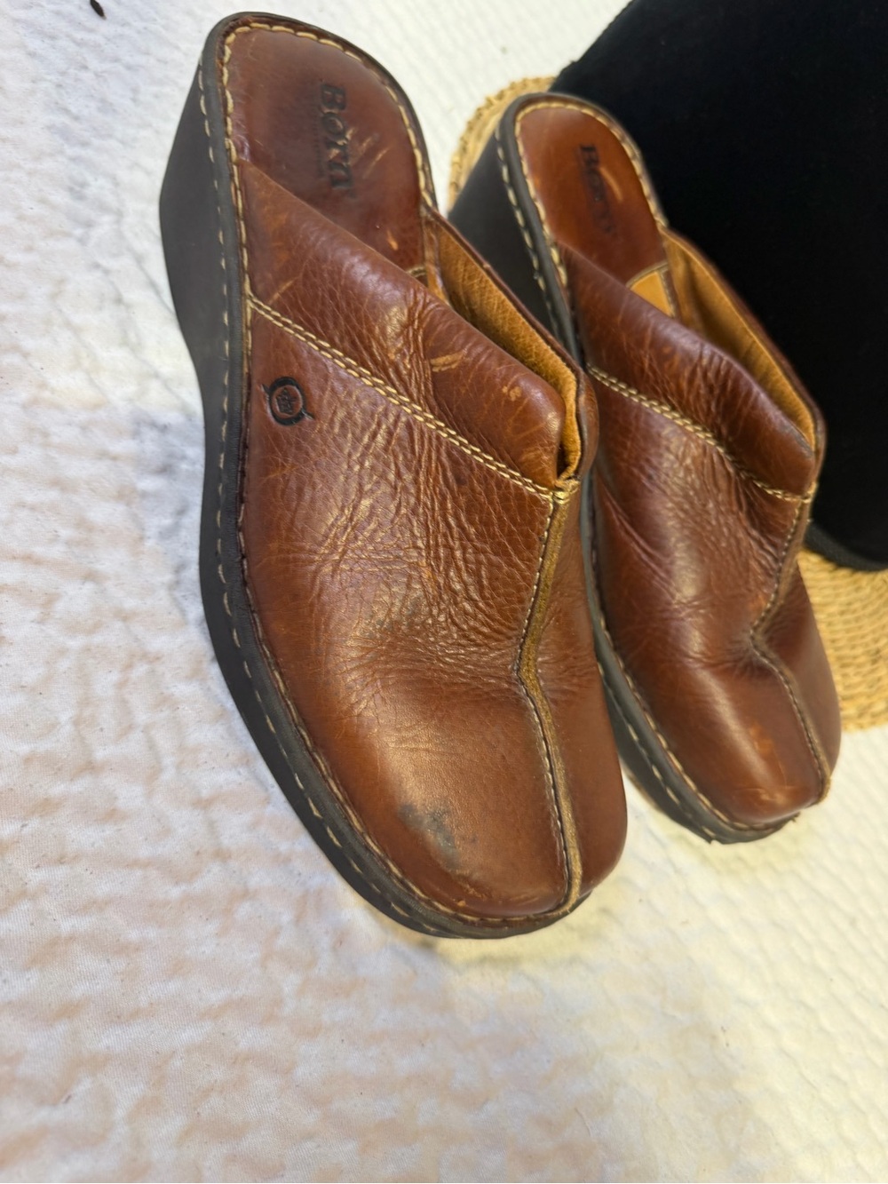 Born leather slip on women’s 11